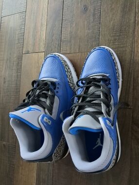 Air Jordan Retro Style Blue and Gray Sneakers